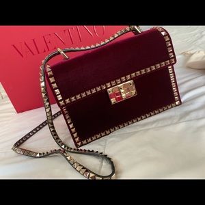AUTHENTIC VALENTINO Rockstud ‘No limit rubino’ velvet bag. Barely used/like new!